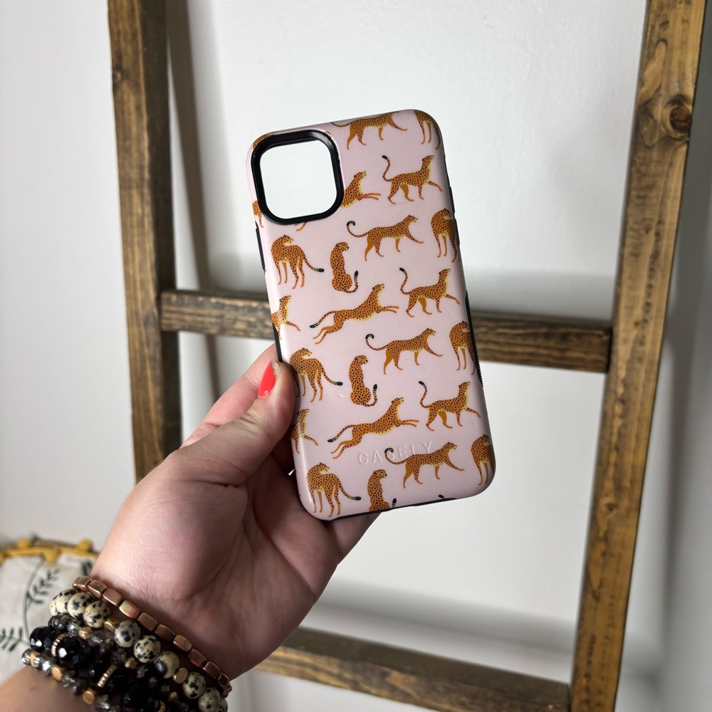 Casely iPhone 11 Pro Max Cheetah Pattern Phone Case
